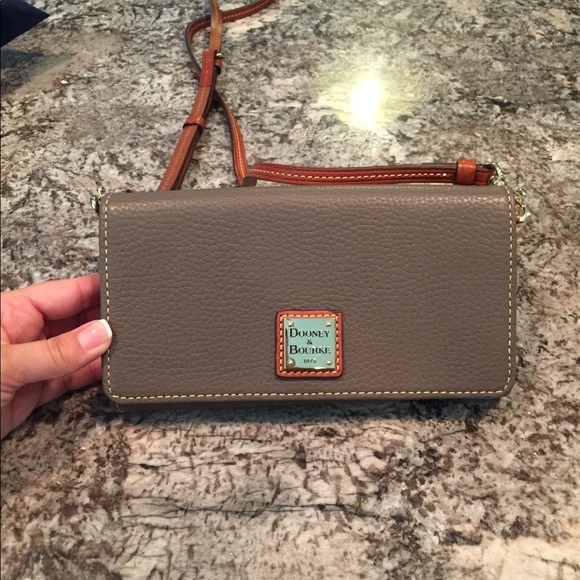 Dooney & Bourke Handbags - Dooney and Burke crossbody clutch